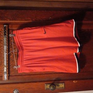 Nike Men's Basketball Shorts Size - L